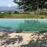 Kasneci Residence Countryside Villa